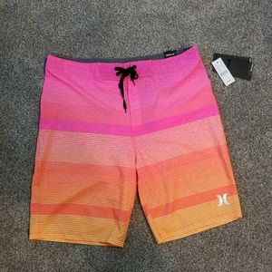 Hurley Phantom Boardshorts NWT 33
